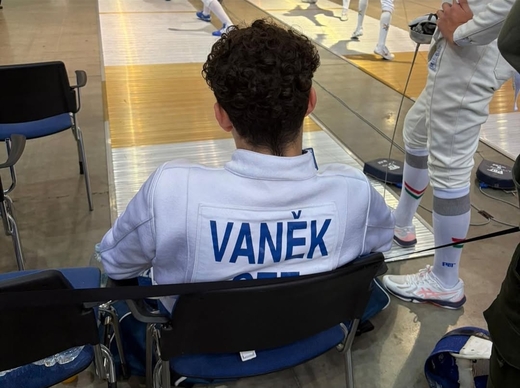 Screenshot_2025-11-09-20-33-40-516_com.instagram.android-edit.jp